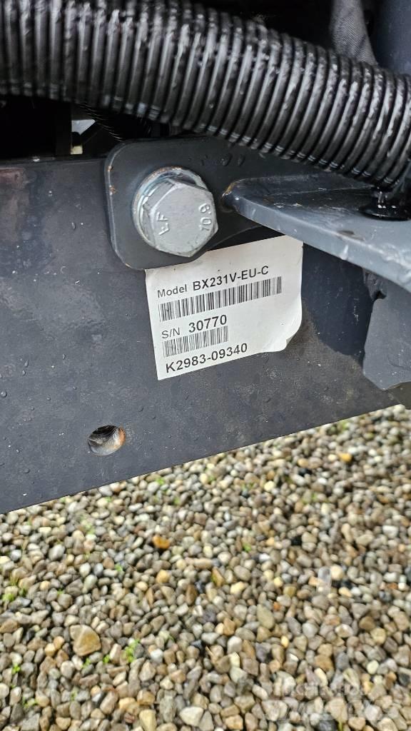 Kubota BX 231 D-C Manji traktori