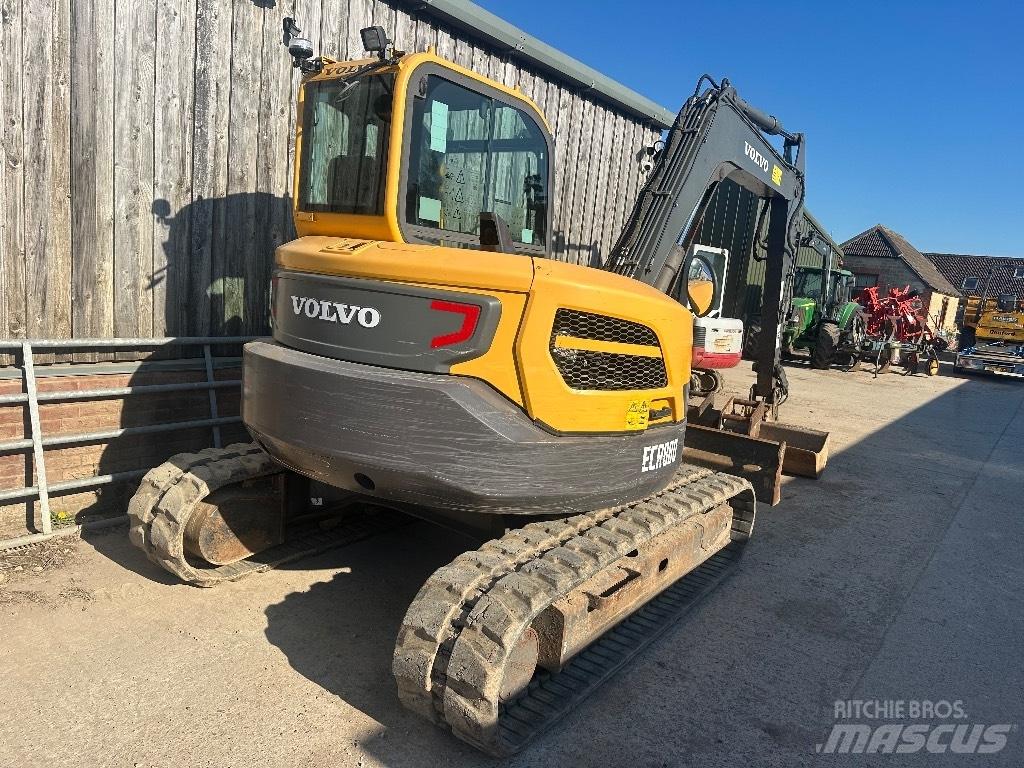 Volvo EC 88 Midi bageri 7t – 12t