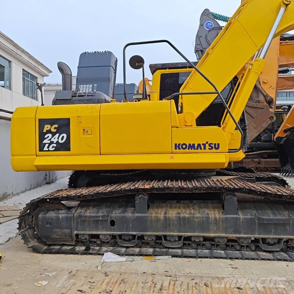 Komatsu PC240LC-8 Bageri guseničari