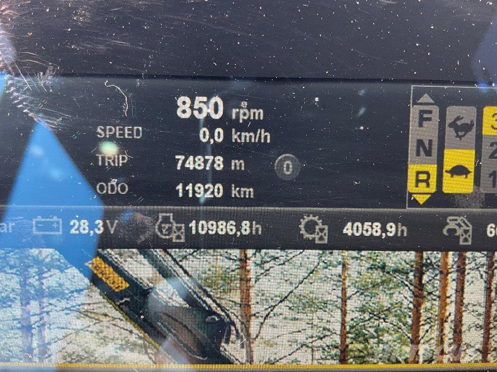 Ponsse BUFFALO 8W Forvarderi