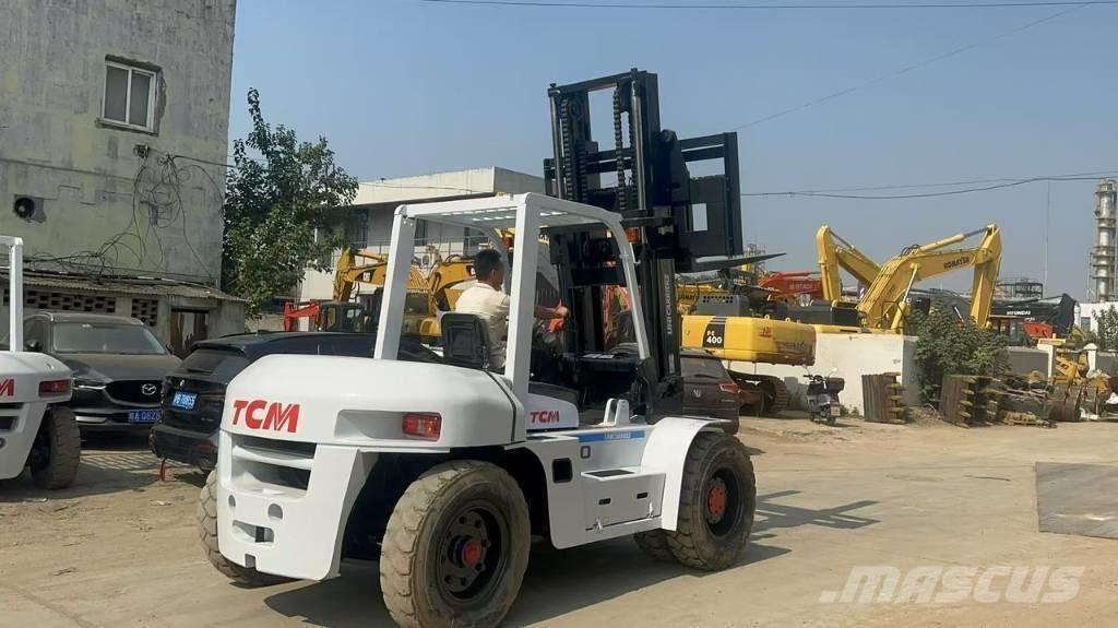 TCM FD 100 Z8 Teleskopski viljuškari