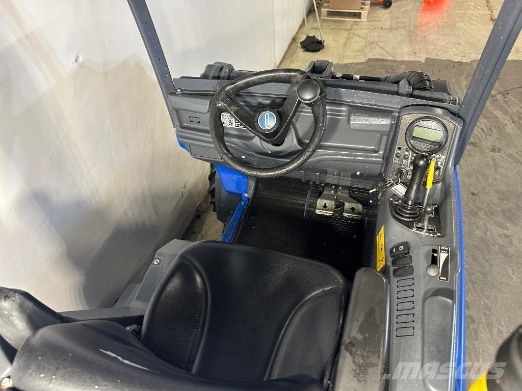 Multione 7.2K Skid steer mini utovarivači