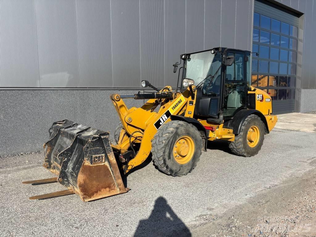 CAT 906 M Utovarivači na točkove