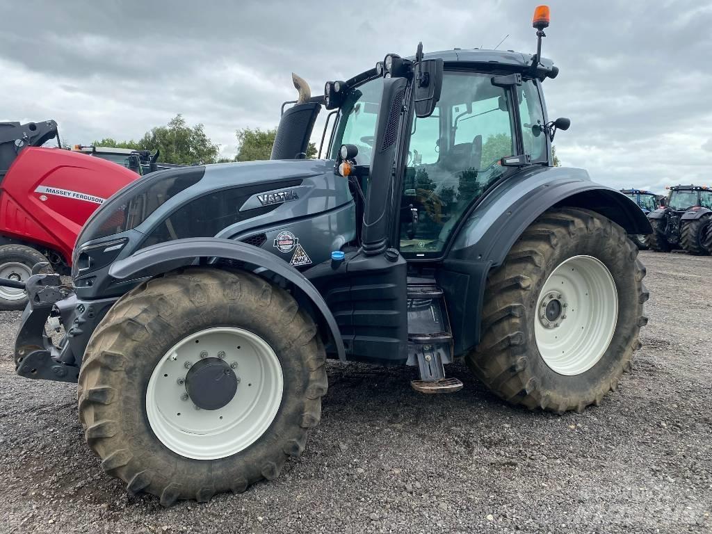 Valtra T 174EA Traktori
