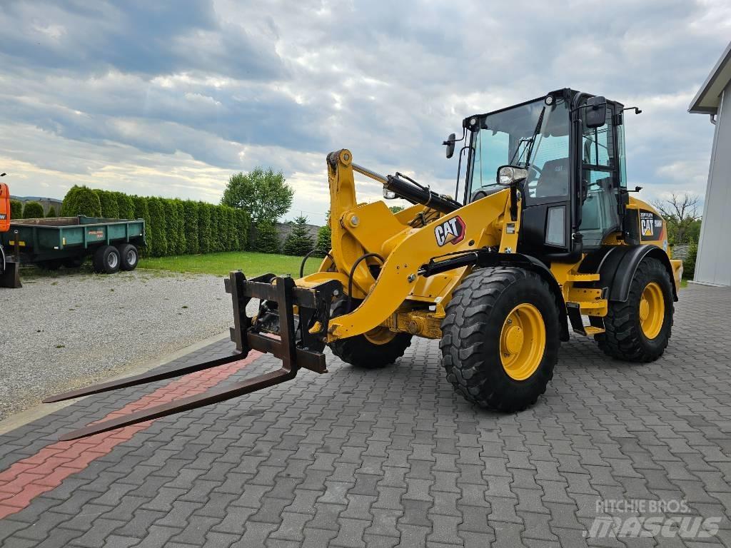 CAT 908 M Utovarivači na točkove