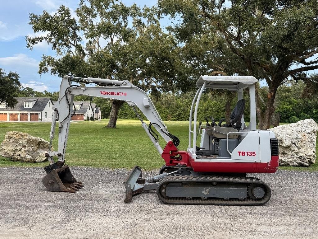 Takeuchi TB 135 Mini bageri < 7t