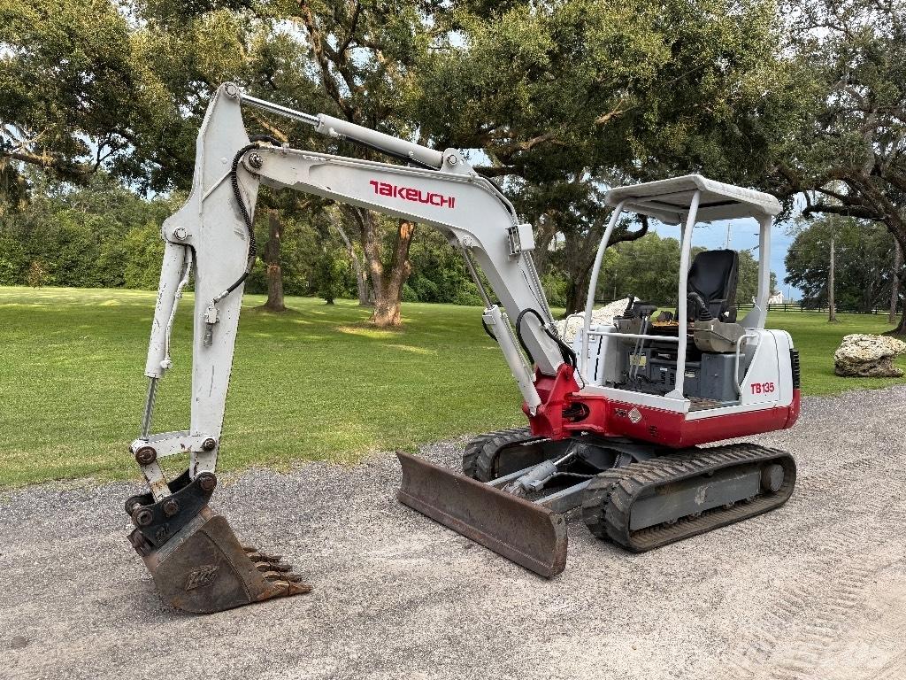 Takeuchi TB 135 Mini bageri < 7t