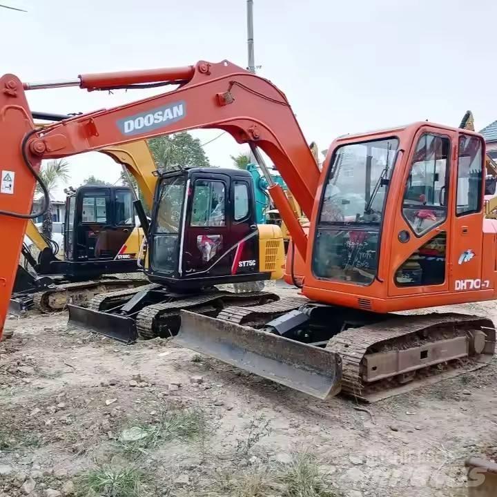 Doosan DH70-7 Bageri guseničari