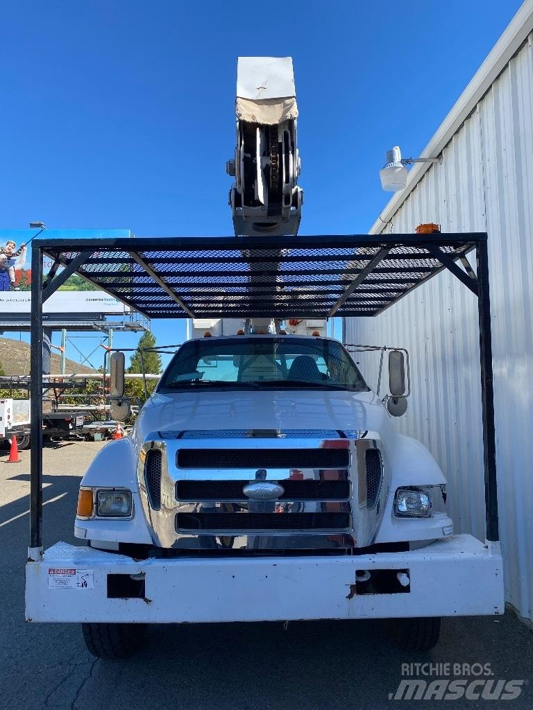 Ford F 750 SD Auto korpe