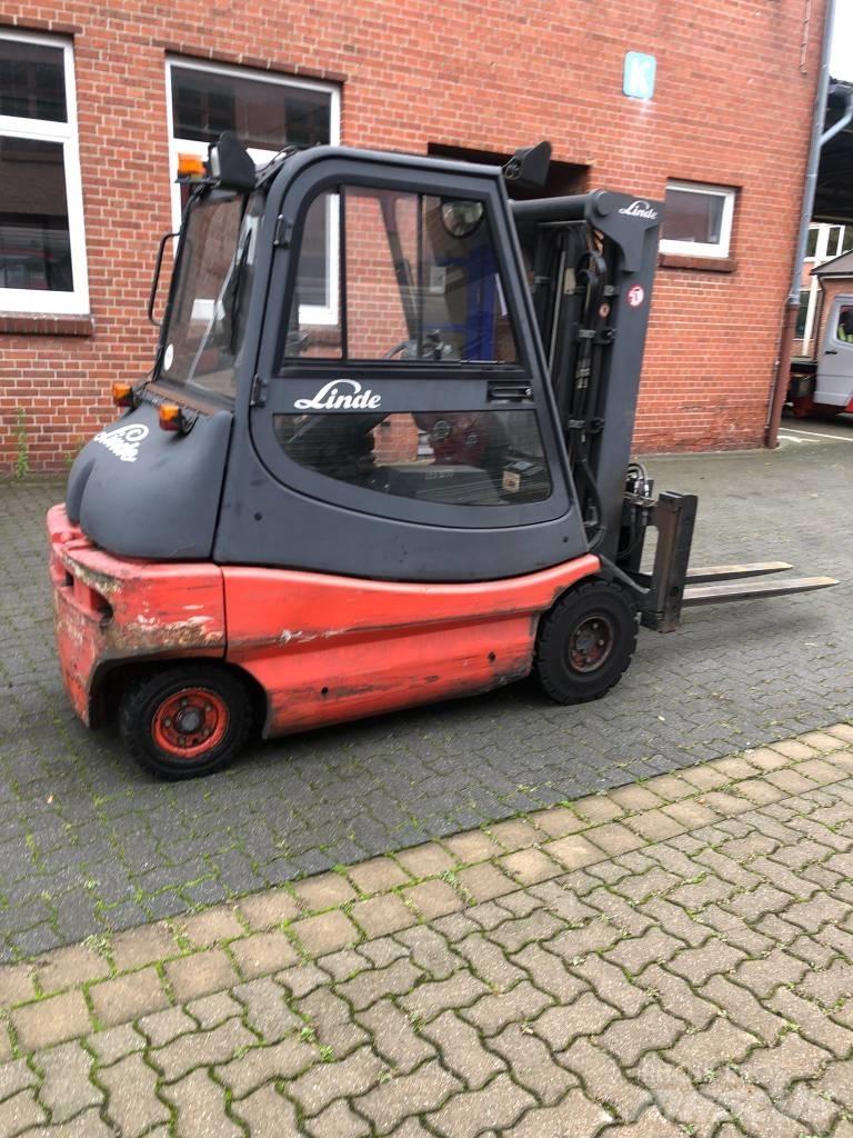 Linde E 30 Električni viljuškari
