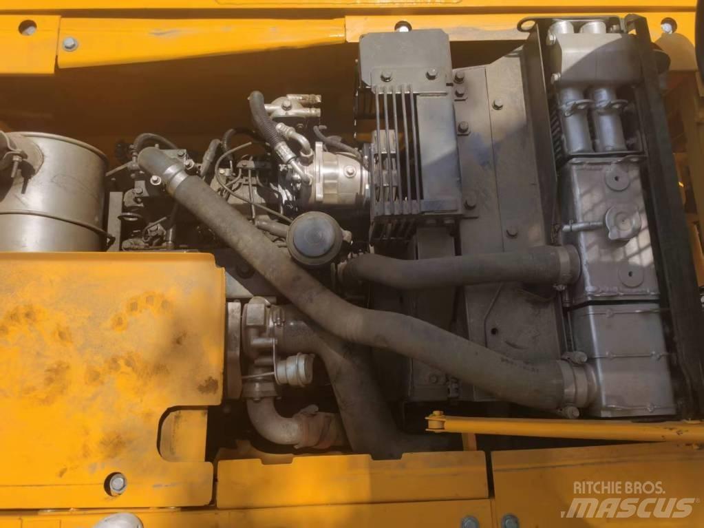 Komatsu PC 130 Bageri guseničari