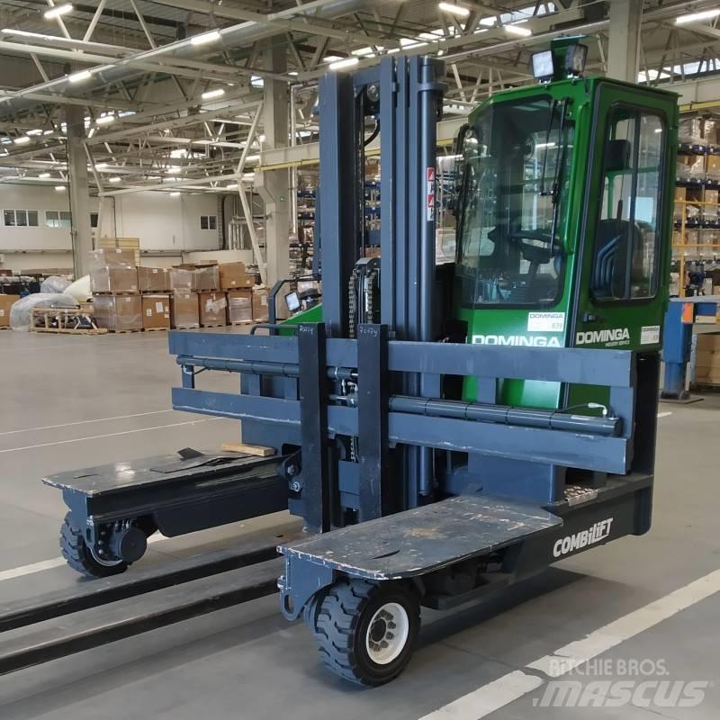 Combilift C 4000 L Viljuškari sa 4-stranskim dohvatom