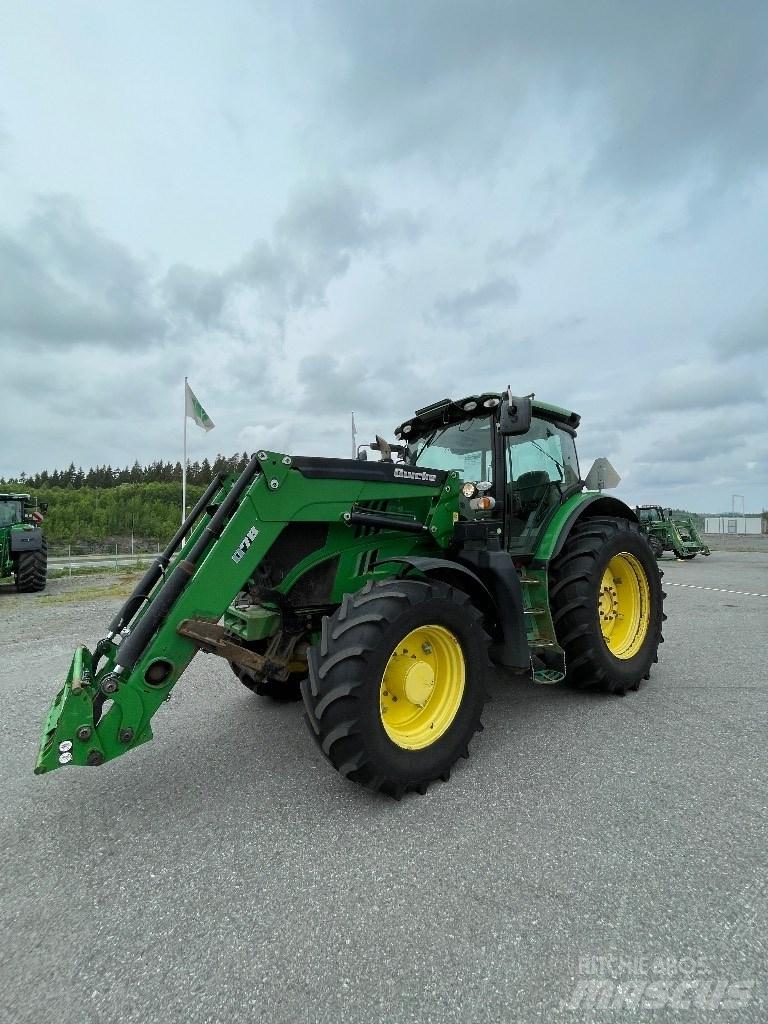 John Deere 6210 R Traktori