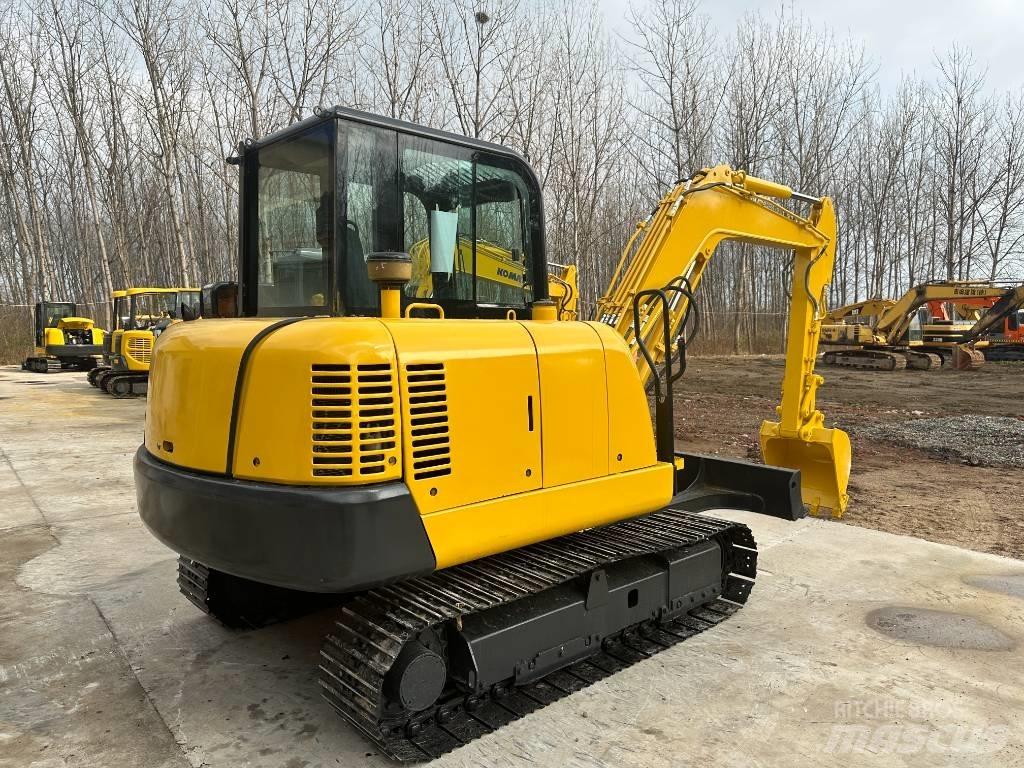 Komatsu PC56 Bageri guseničari