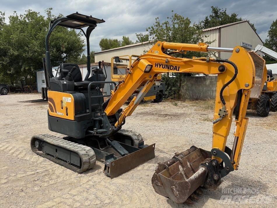 Hyundai R17-9 Mini bageri < 7t