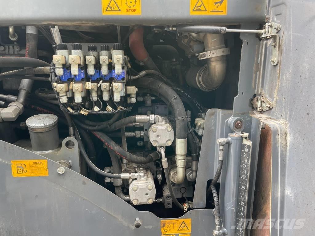 Vögele SUPER 800-3I Asfaltni finišeri