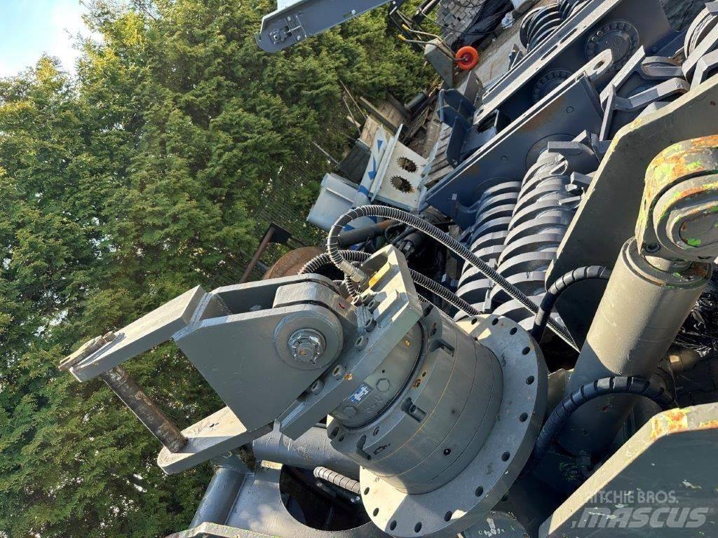 Sennebogen 735 M Bageri za prenos primarnih/sekundarnih sirovina