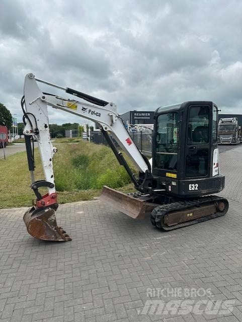 Bobcat E 32 Mini bageri < 7t