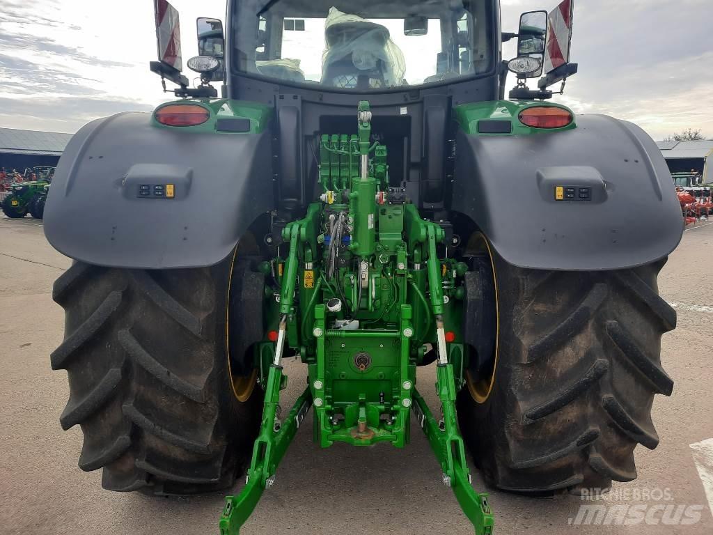 John Deere 6R230 Traktori