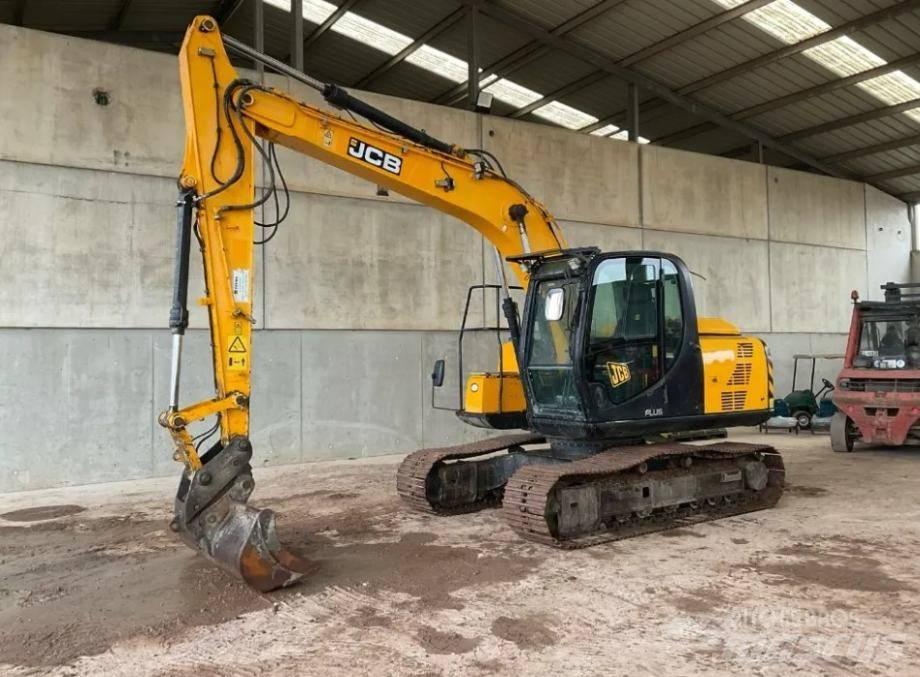 JCB JS 130 LC Bageri guseničari