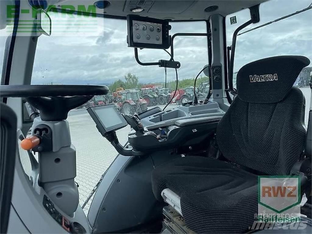 Valtra t234d Traktori