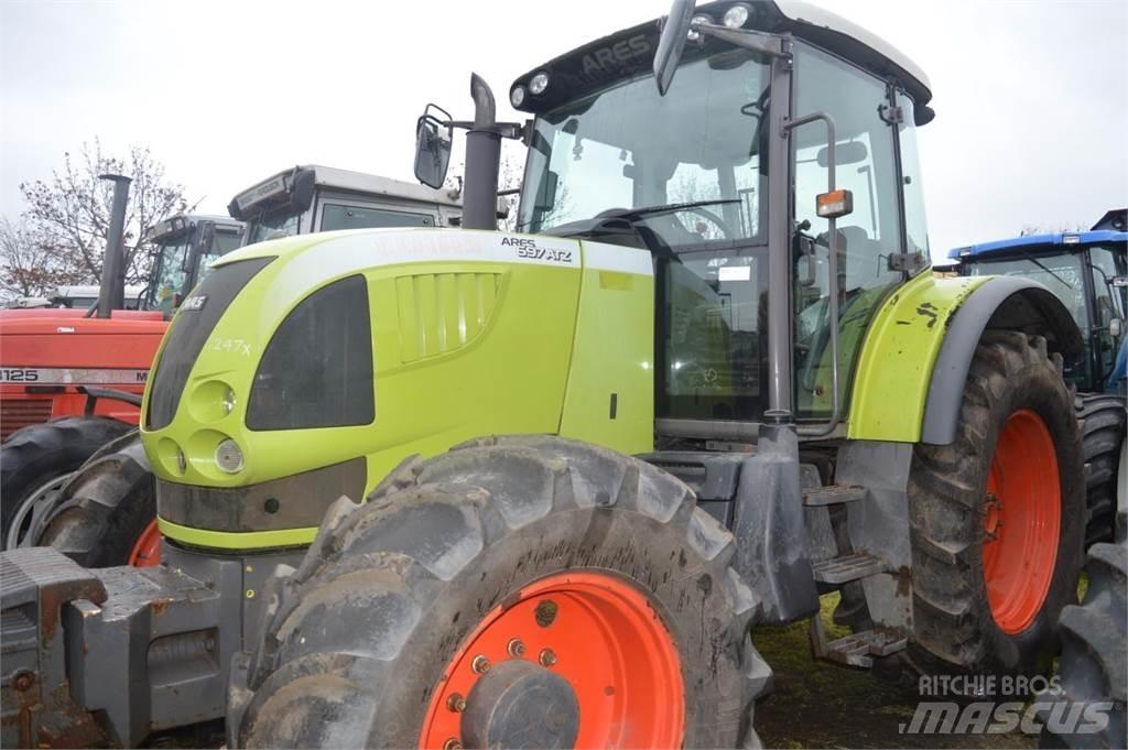 CLAAS Ares 697 ATZ Traktori