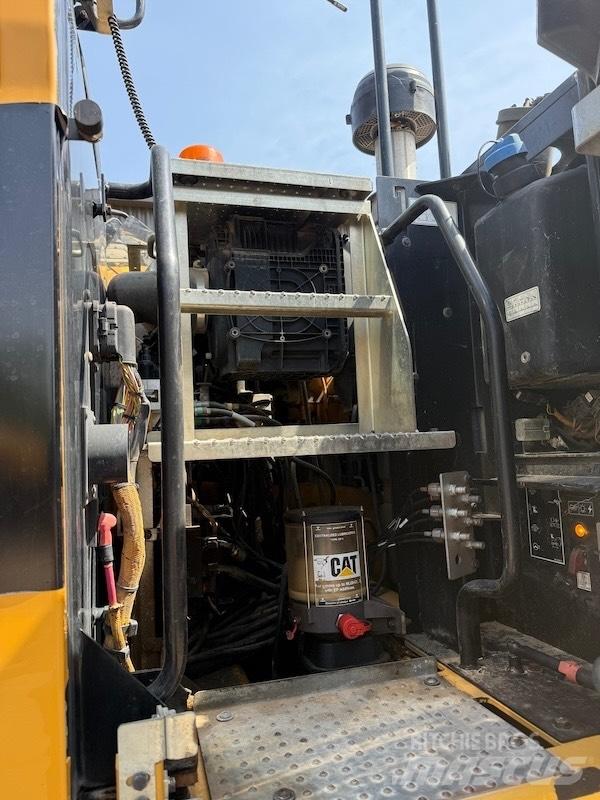 CAT M314F Bageri točkaši