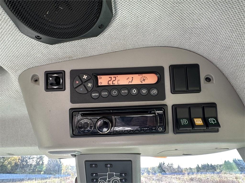 CLAAS Axion 840 Traktori