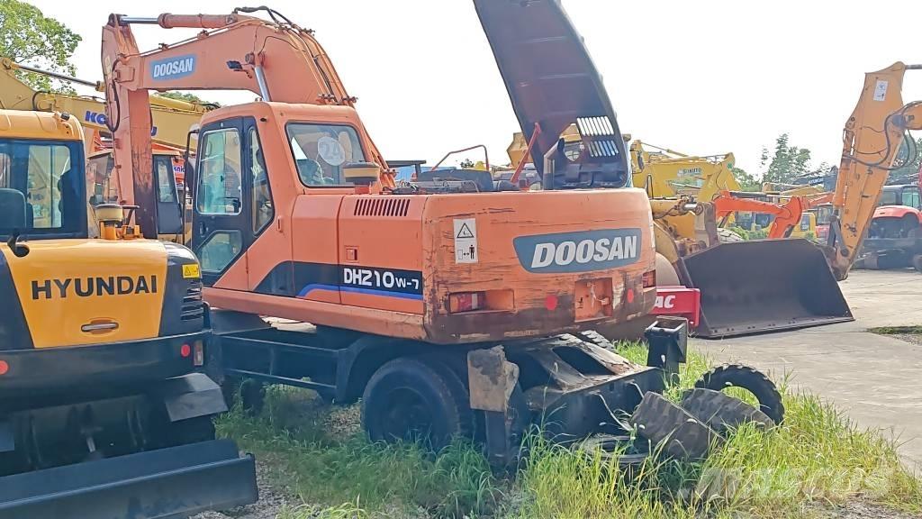 Doosan DH 210 W-7 Bageri točkaši