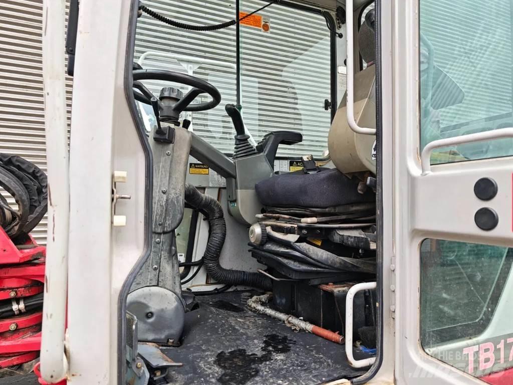 Takeuchi TB175W Midi bageri 7t – 12t