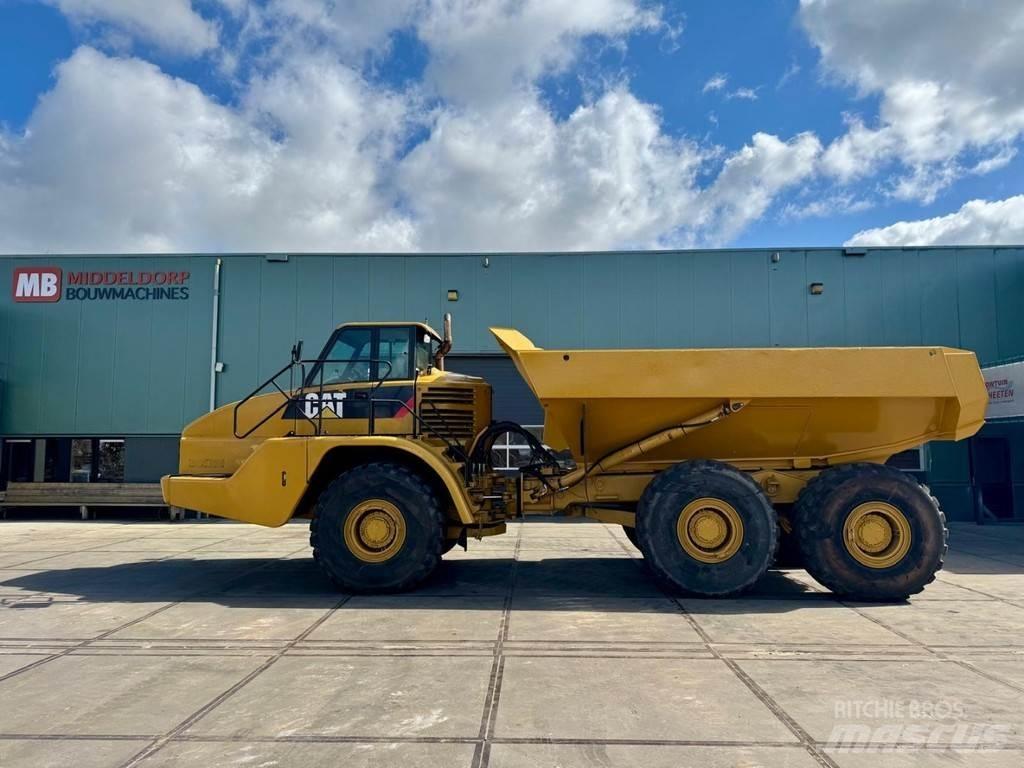 CAT 735 Damperi za gradilište