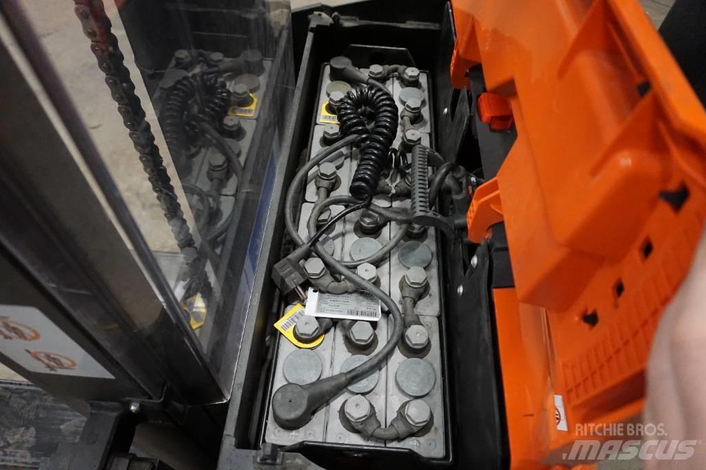 Toyota SWE100 Ručni električni viljuškar