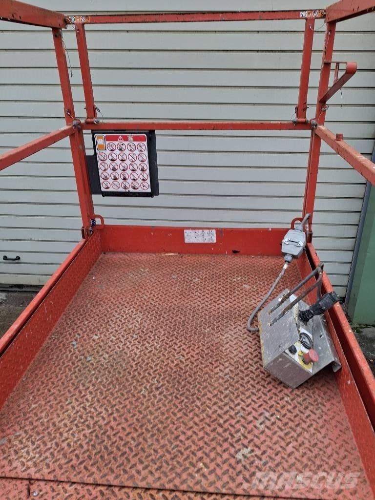 SkyJack SJ III 4632 Makazaste platforme