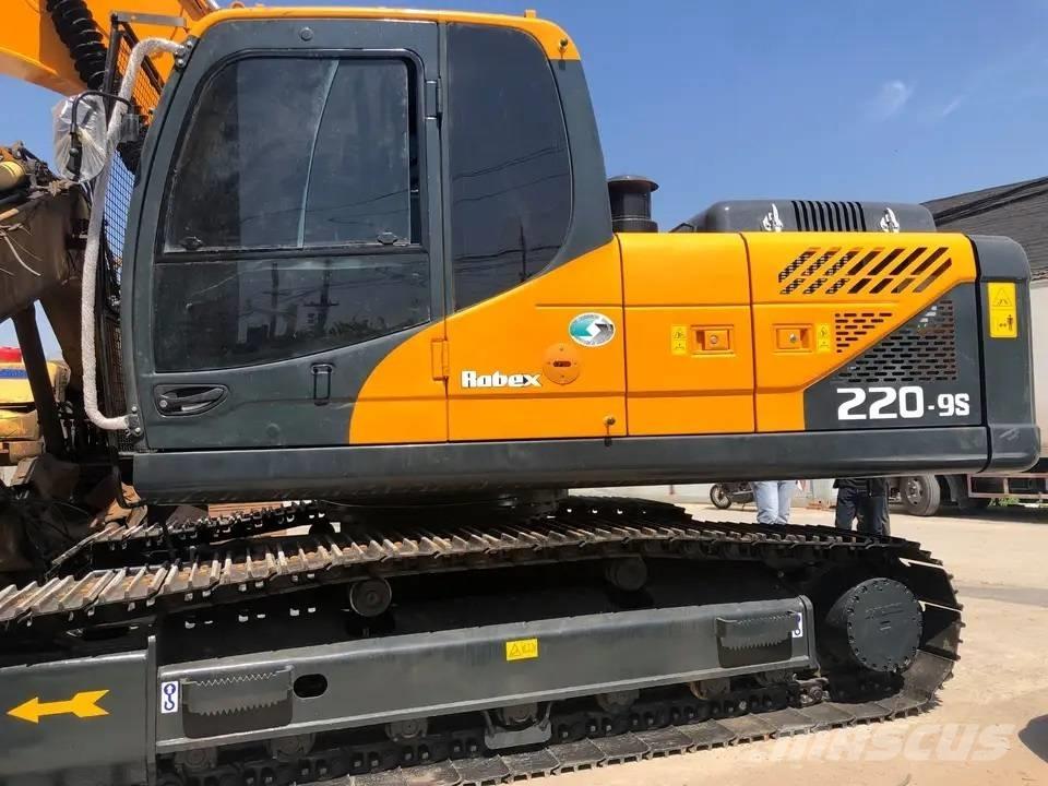 Hyundai R220LC-9S Bageri guseničari
