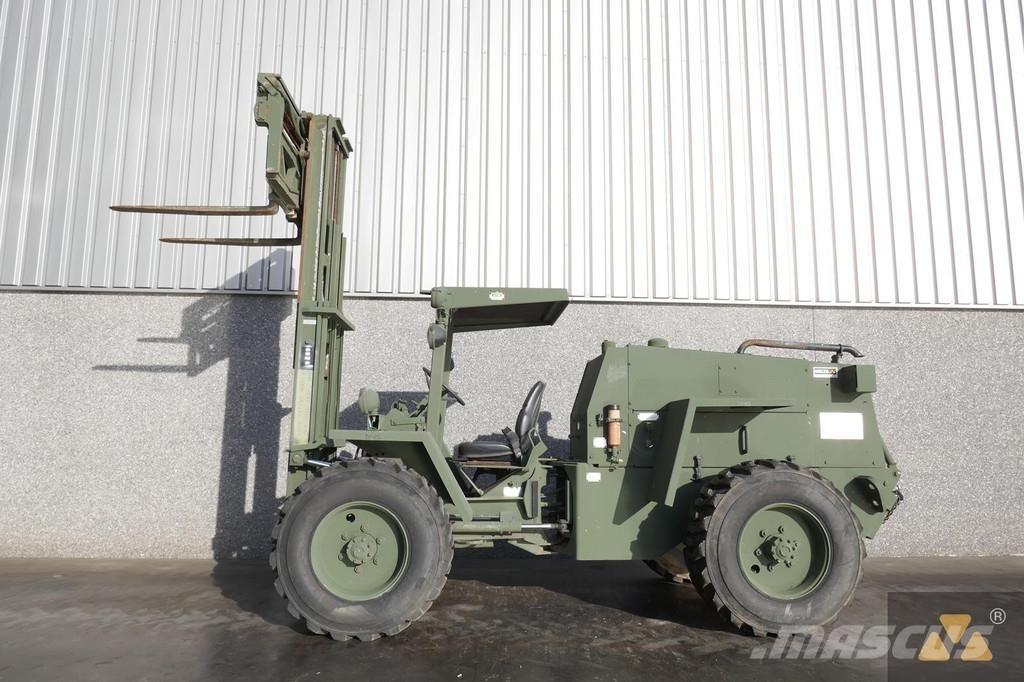 CASE M4K Ex-army Vanterenski viljuškar