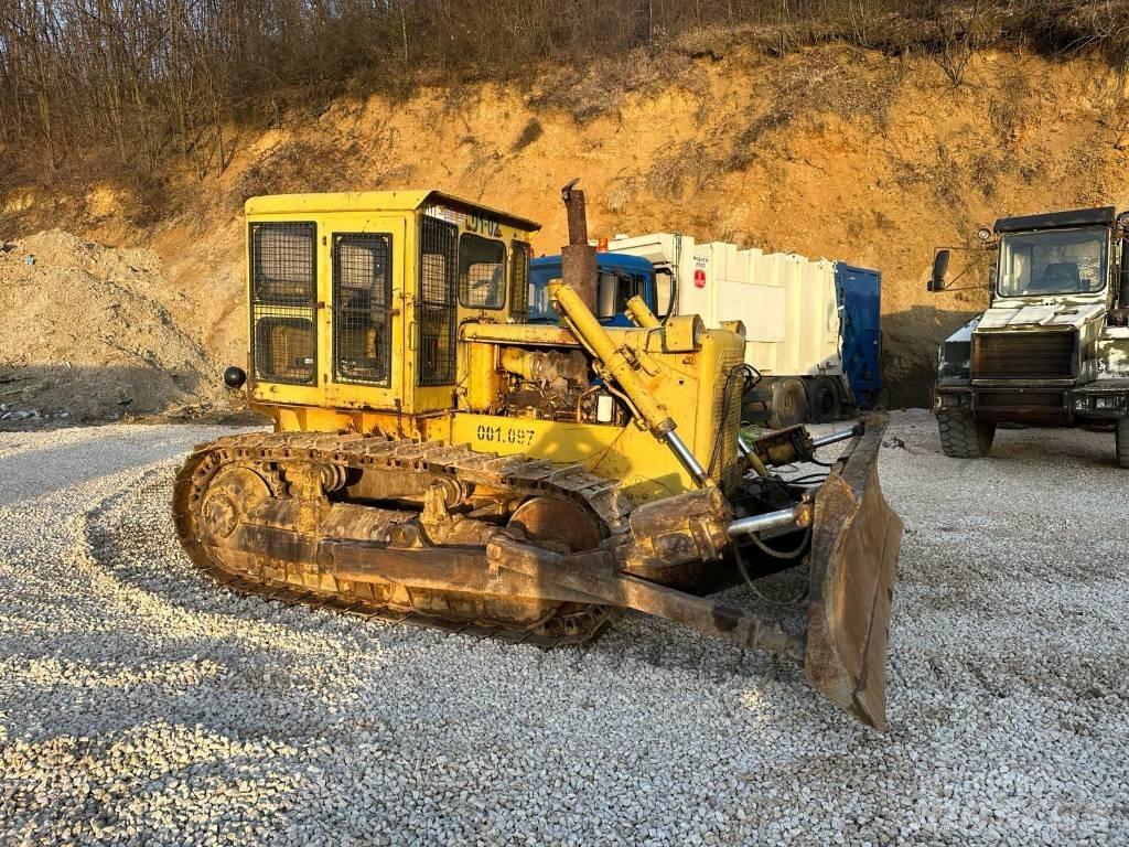 CAT D 6 C Buldožeri guseničari