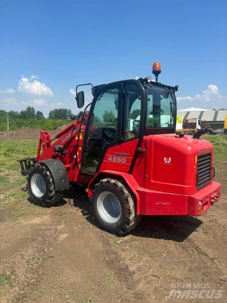 Schäffer 4250 Mini utovarivači