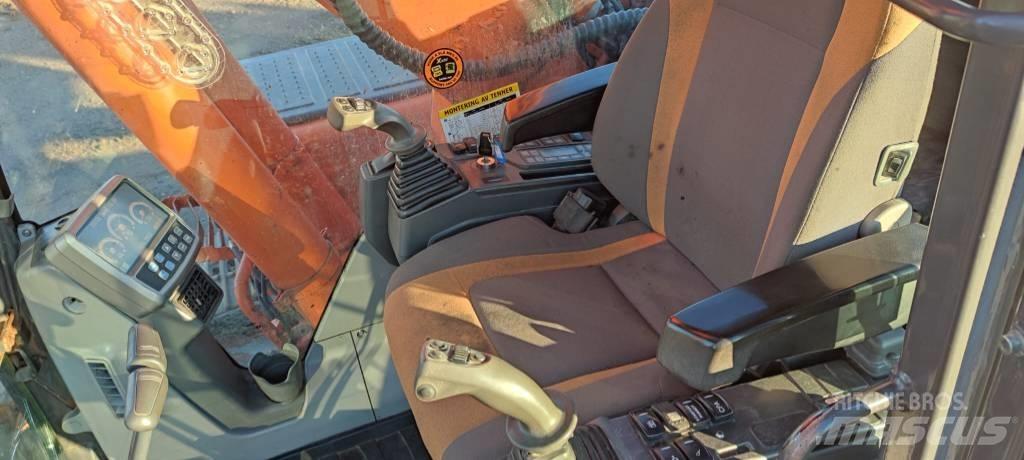 Doosan 225 LC Bageri guseničari