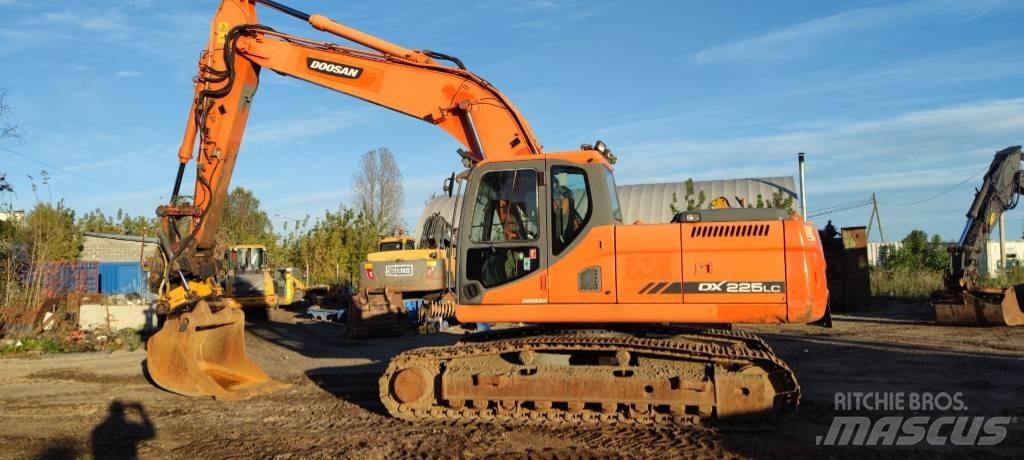 Doosan 225 LC Bageri guseničari