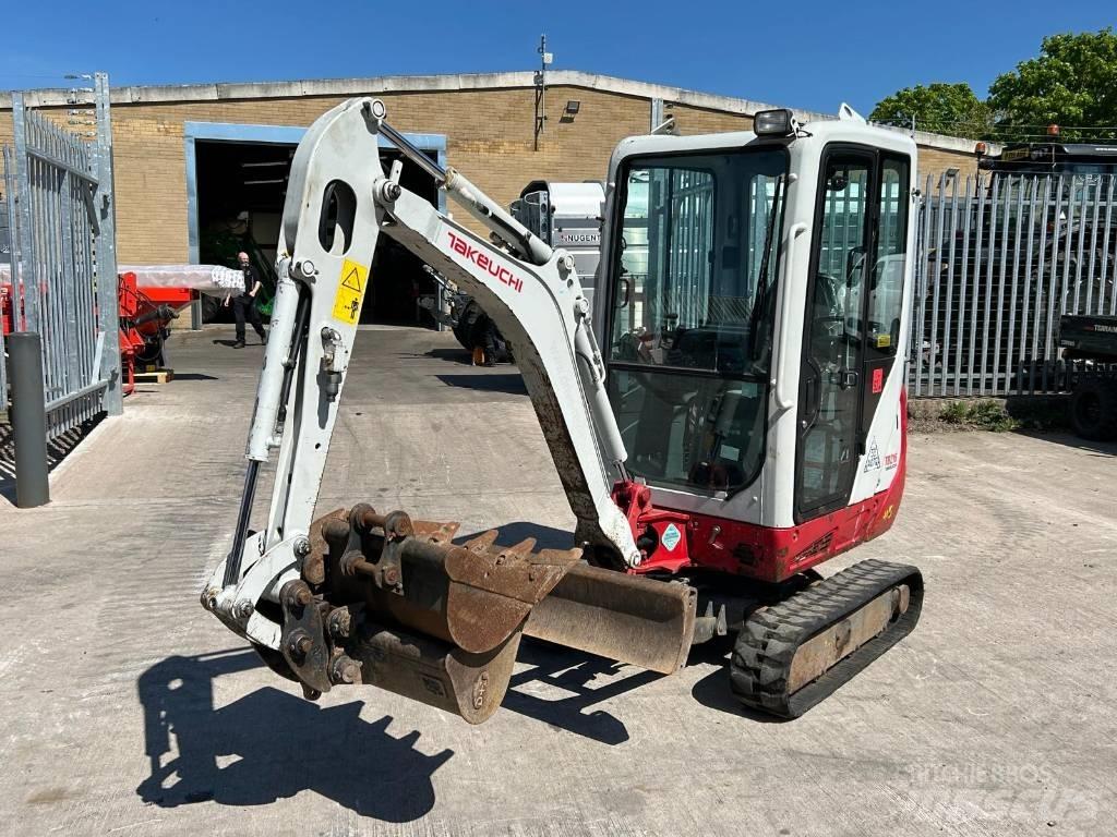 Takeuchi TB 216 Mini bageri < 7t