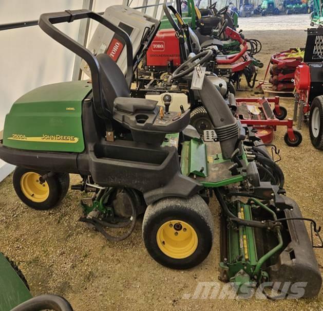 John Deere 2500 A Kosilice za zelenilo