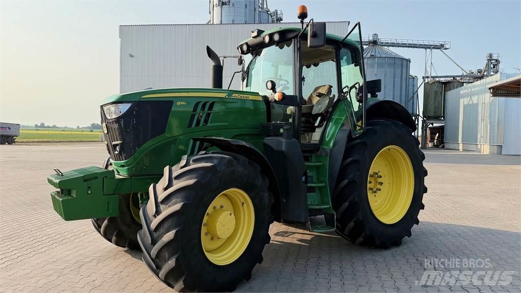 John Deere 6195M Traktori