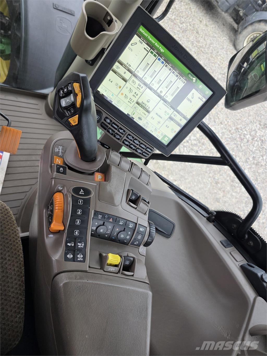 John Deere 6250R Traktori