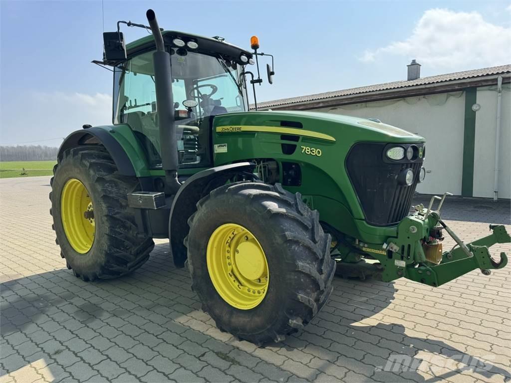 John Deere 7830 Traktori