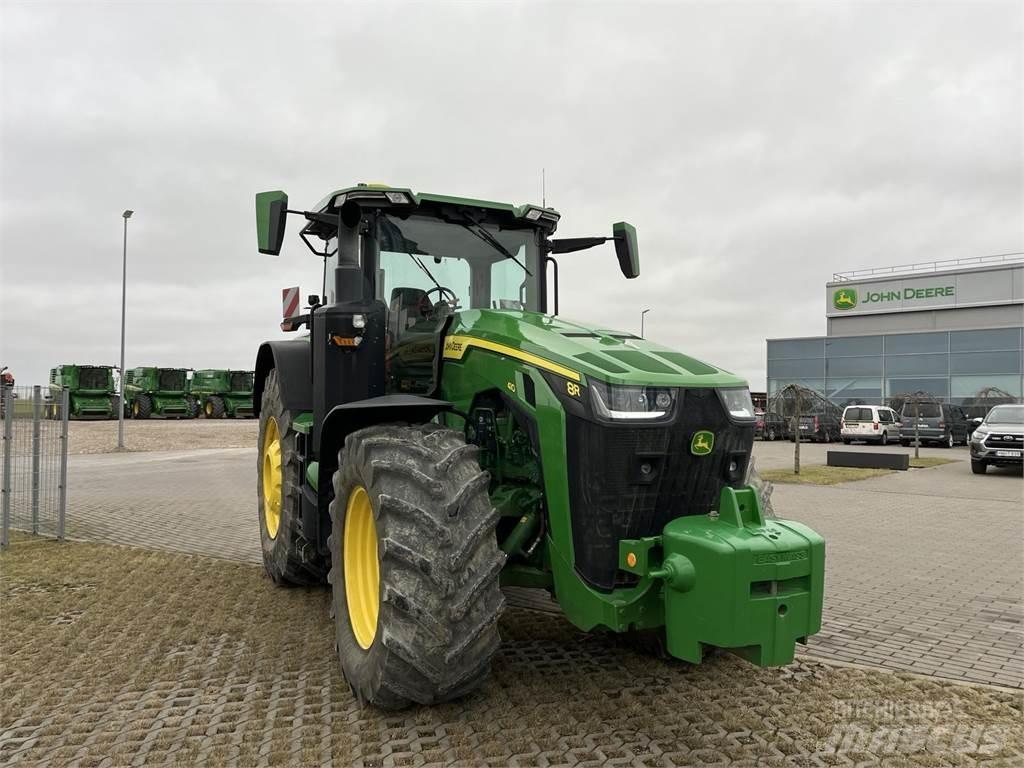 John Deere 8R410 Traktori