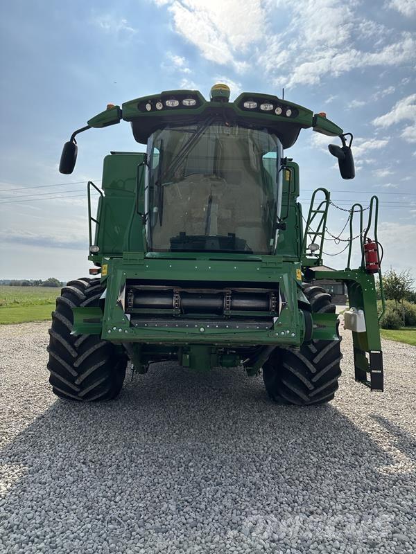 John Deere T670 Kombajni