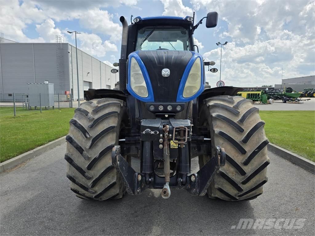 New Holland T8.390 Traktori