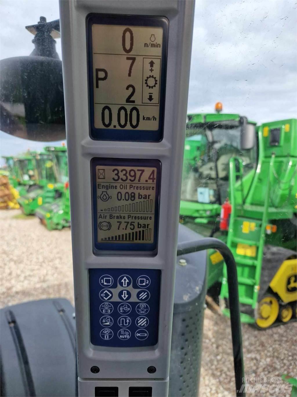 New Holland T8.410 Traktori