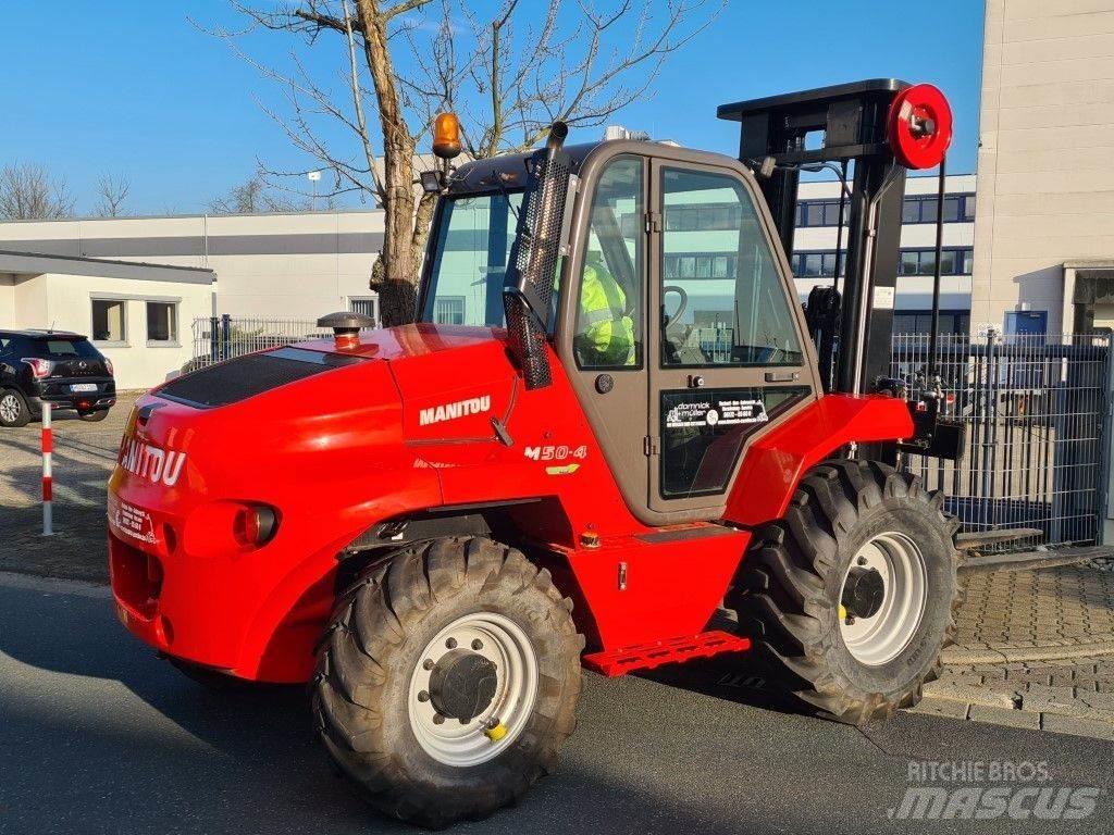 Manitou M50.4 Vanterenski viljuškar