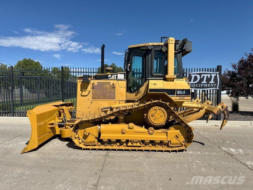 CAT D5M XL Buldožeri guseničari